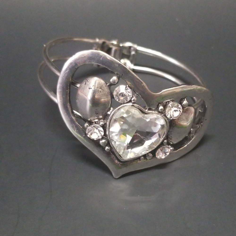 Silver tone bracelet
